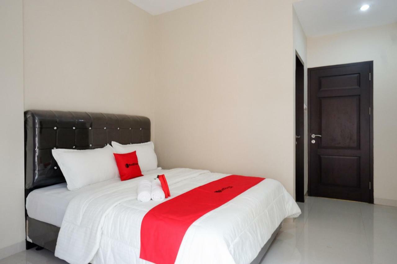 Reddoorz Syariah Near Rsud Margono Purwokerto Hotell Exteriör bild
