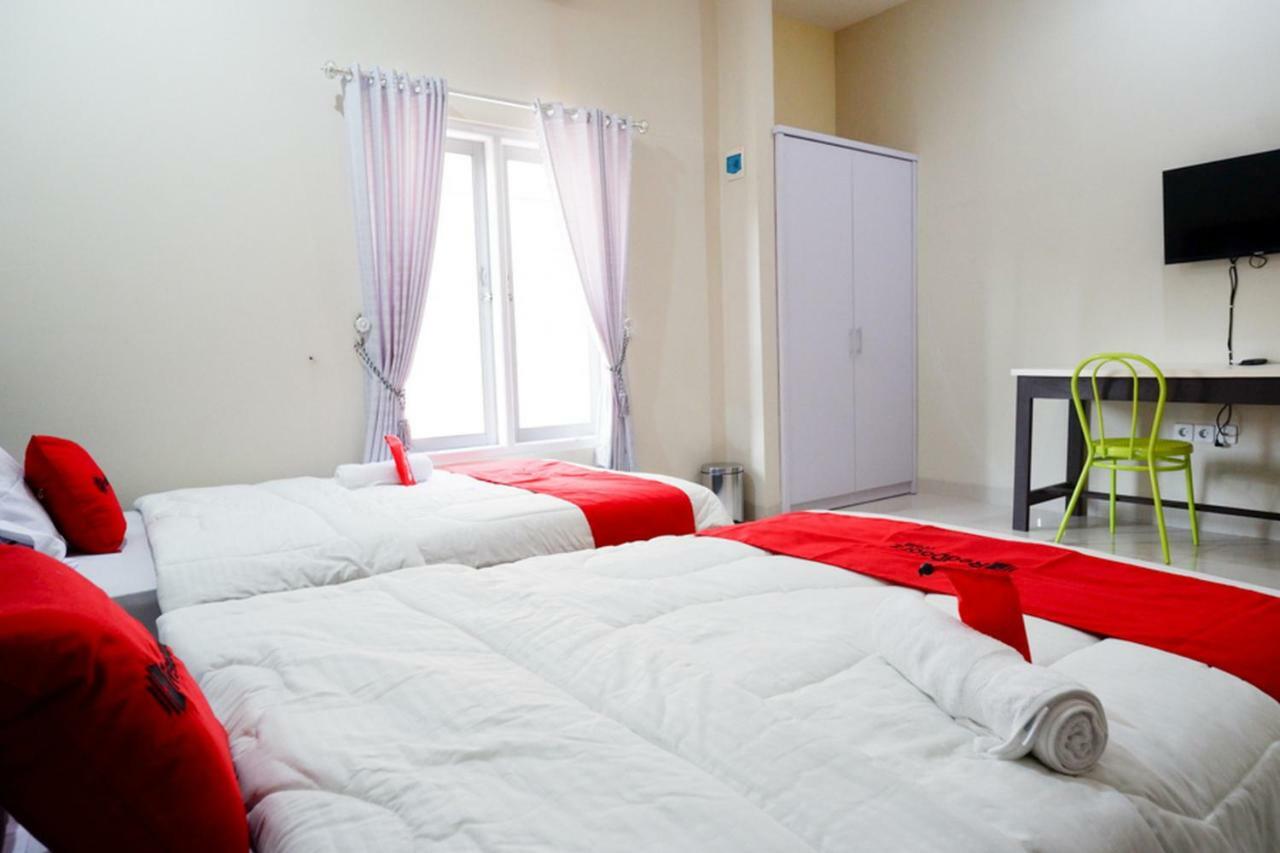 Reddoorz Syariah Near Rsud Margono Purwokerto Hotell Exteriör bild