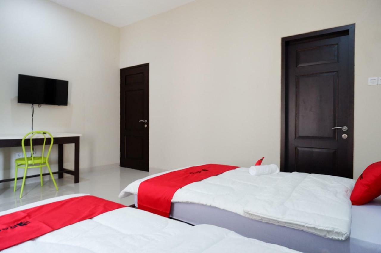 Reddoorz Syariah Near Rsud Margono Purwokerto Hotell Exteriör bild